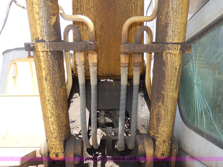 image for item I4388 Sumitomo SH200 excavator