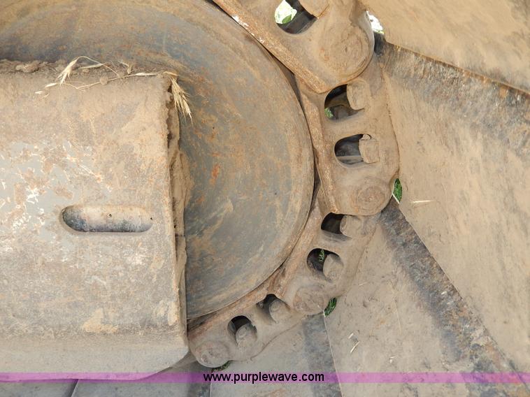 image for item I4388 Sumitomo SH200 excavator