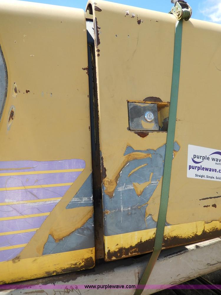 image for item I4388 Sumitomo SH200 excavator