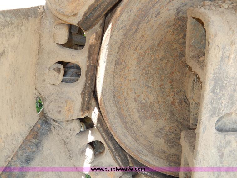 image for item I4388 Sumitomo SH200 excavator
