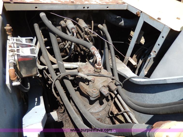 image for item I4388 Sumitomo SH200 excavator