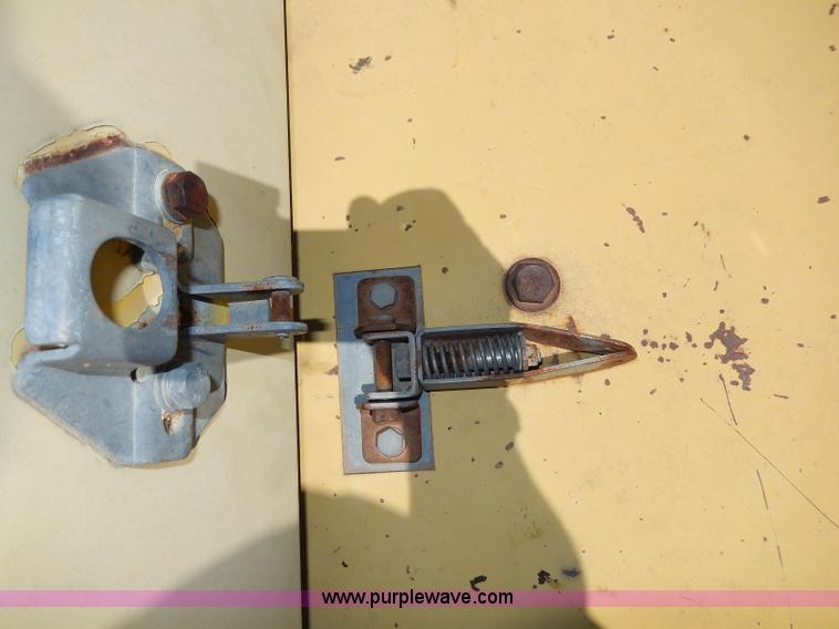 image for item I4388 Sumitomo SH200 excavator