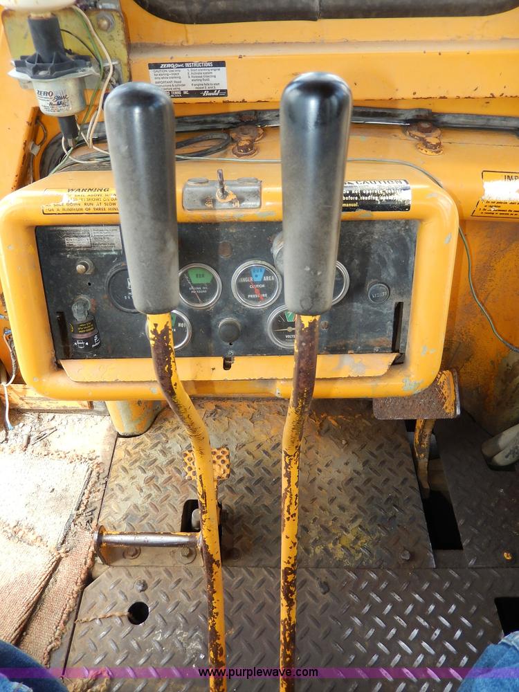 image for item I4389 1976 International TD15C dozer