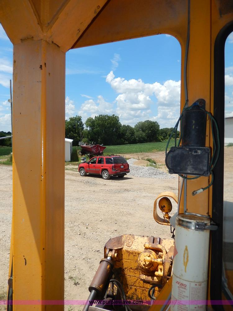 image for item I4389 1976 International TD15C dozer