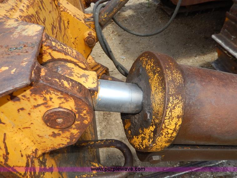 image for item I4389 1976 International TD15C dozer