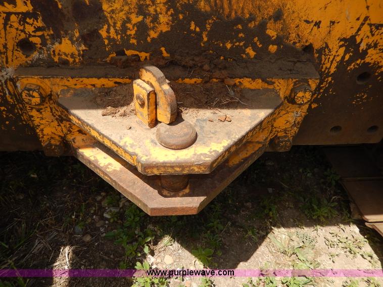 image for item I4389 1976 International TD15C dozer