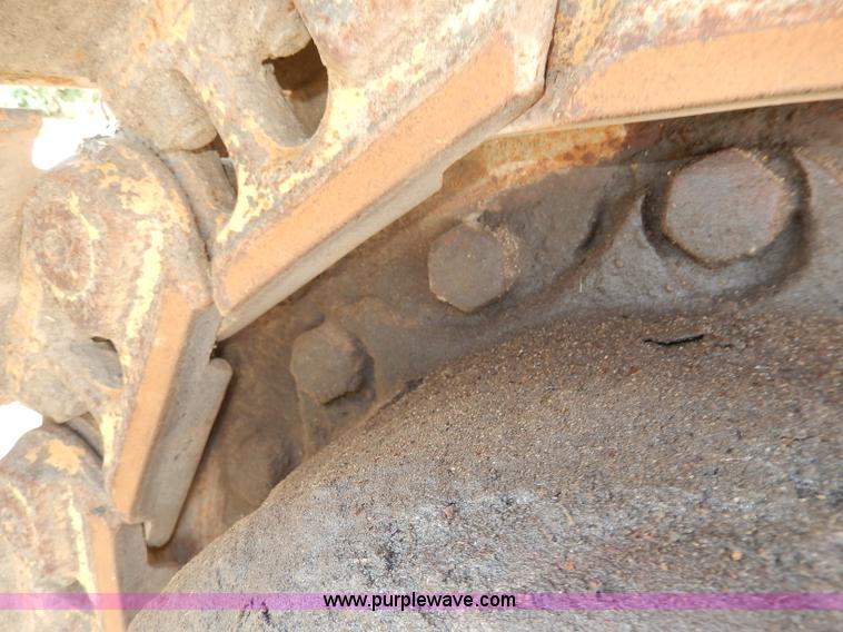 image for item I4389 1976 International TD15C dozer