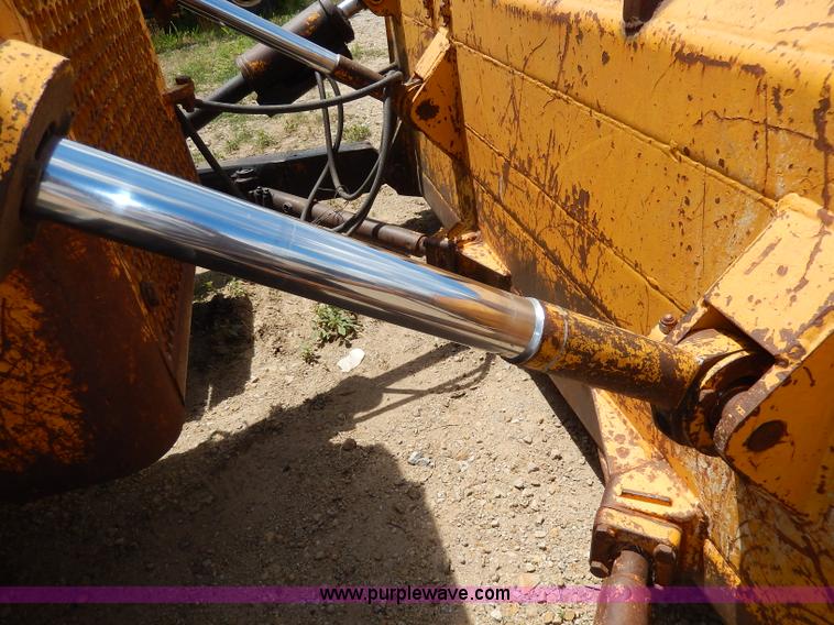 image for item I4389 1976 International TD15C dozer