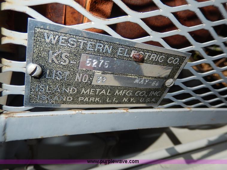 image for item I4391 General Motors portable diesel generator