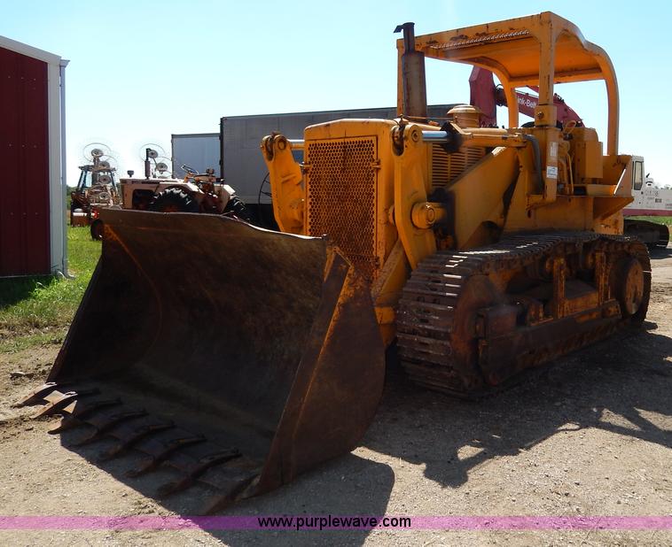 image for item I4455 1972 International 250C track loader