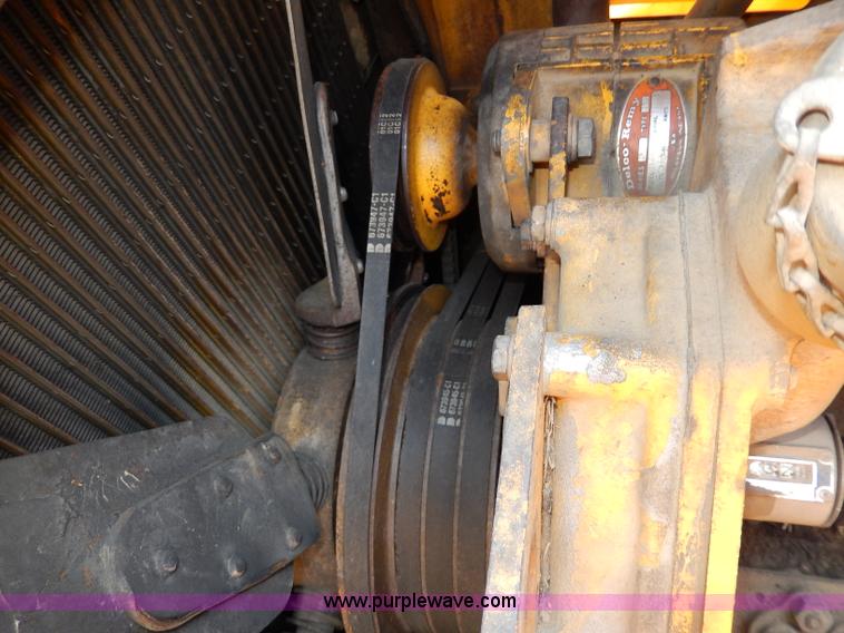 image for item I4455 1972 International 250C track loader