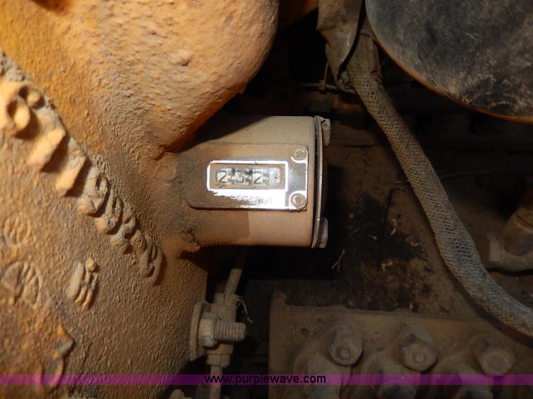 image for item I4455 1972 International 250C track loader