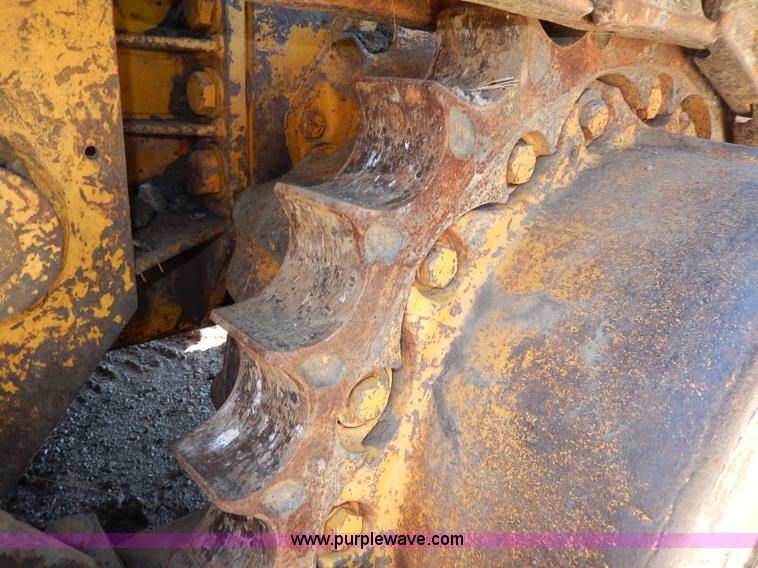 image for item I4455 1972 International 250C track loader