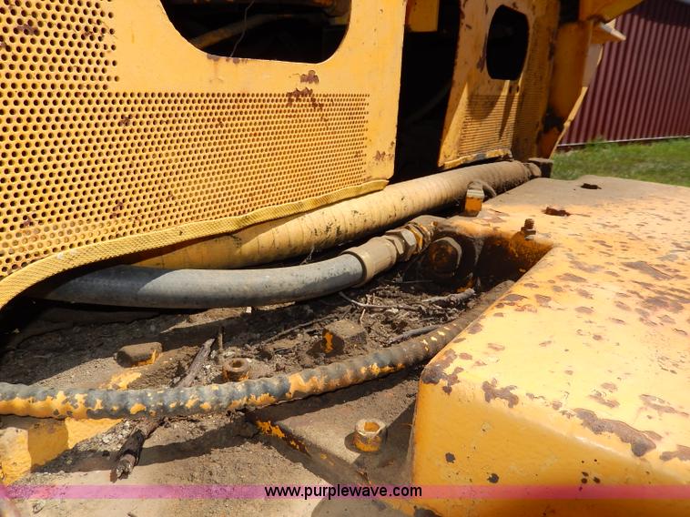 image for item I4455 1972 International 250C track loader