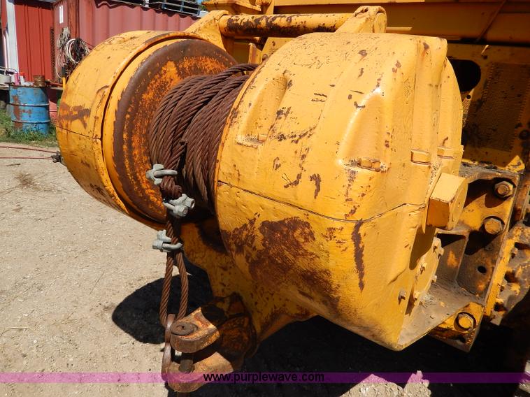 image for item I4455 1972 International 250C track loader