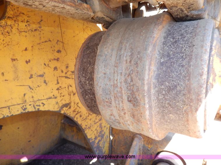 image for item I4455 1972 International 250C track loader