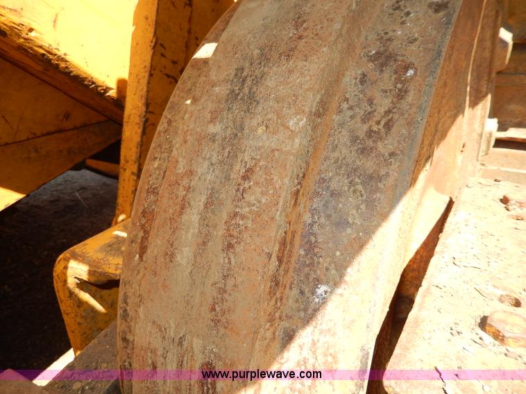 image for item I4455 1972 International 250C track loader