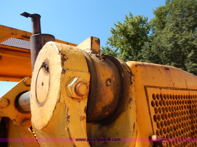 image for item I4455 1972 International 250C track loader