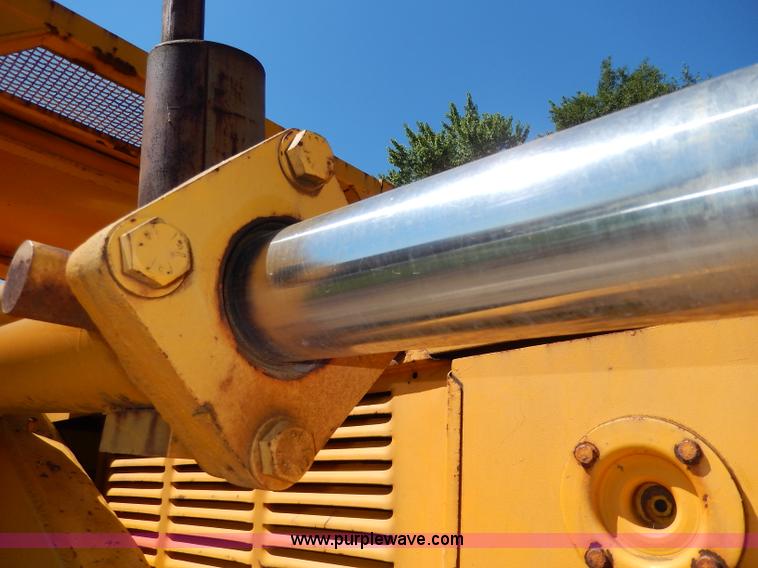 image for item I4455 1972 International 250C track loader