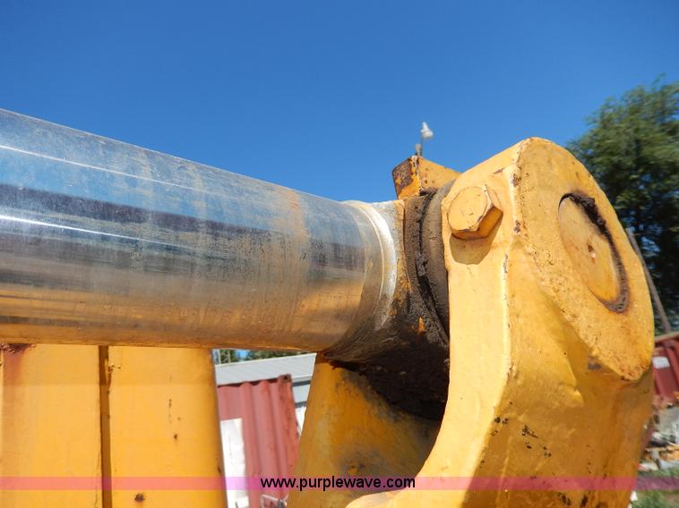 image for item I4455 1972 International 250C track loader