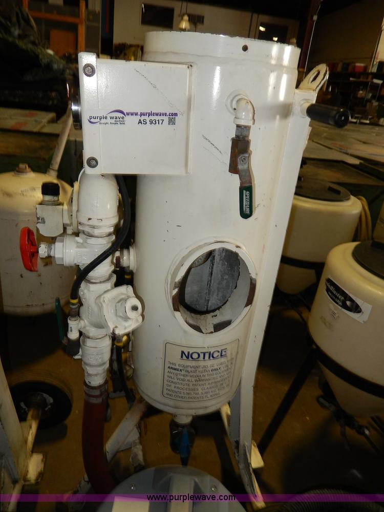 image for item AS9317 (3) abrasive soda blasters