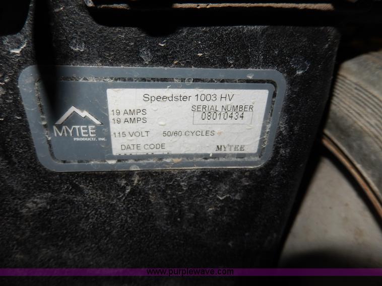 image for item AS9323 (3) Speedster 1003 shampoo machine