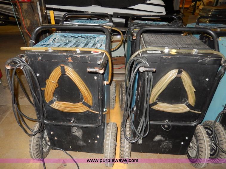 image for item AS9366 (5) Drieaz DrizAir 200 dehumidifiers