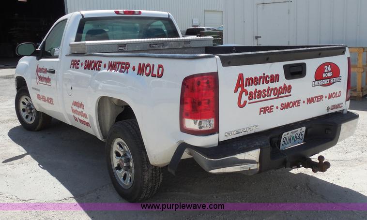 image for item H9897 2008 GMC Sierra 1500 pickup truck