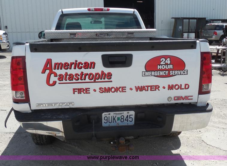 image for item H9897 2008 GMC Sierra 1500 pickup truck