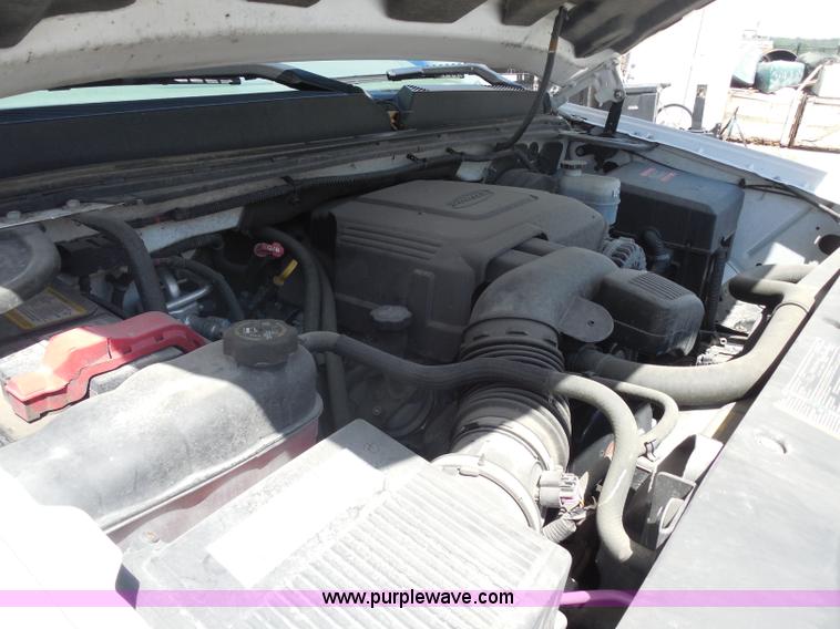 image for item H9897 2008 GMC Sierra 1500 pickup truck