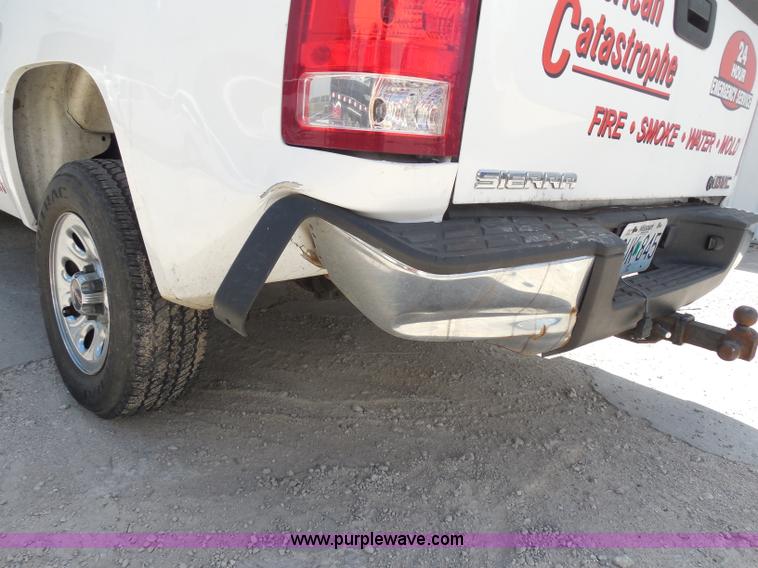 image for item H9897 2008 GMC Sierra 1500 pickup truck