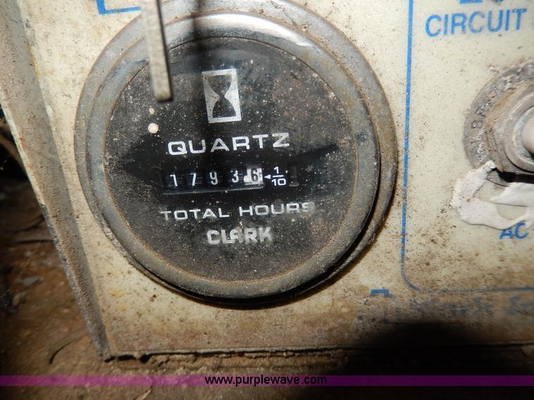 image for item I4401 Clark Lift Challenger scissor lift