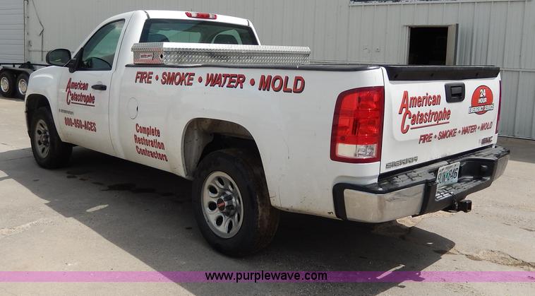 image for item I4420 2008 GMC Sierra 1500 pickup truck