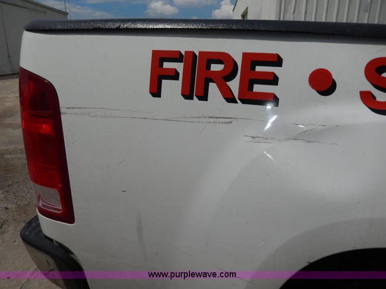 image for item I4420 2008 GMC Sierra 1500 pickup truck