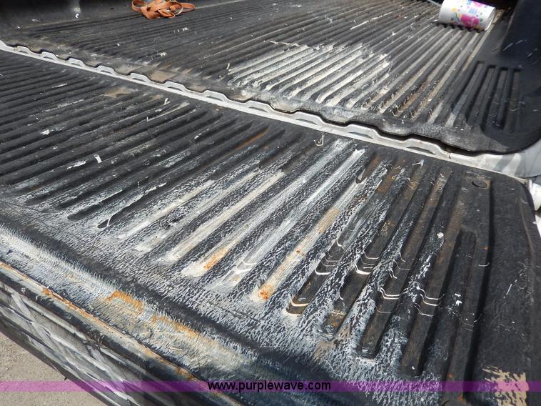 image for item I4420 2008 GMC Sierra 1500 pickup truck