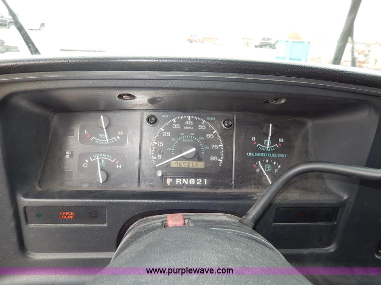 image for item I4422 1993 Ford Econoline E350 van