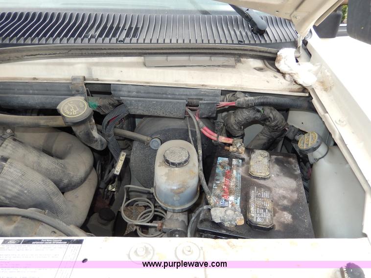 image for item I4422 1993 Ford Econoline E350 van