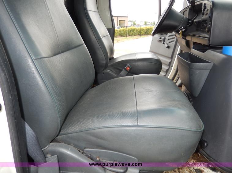 image for item I4422 1993 Ford Econoline E350 van