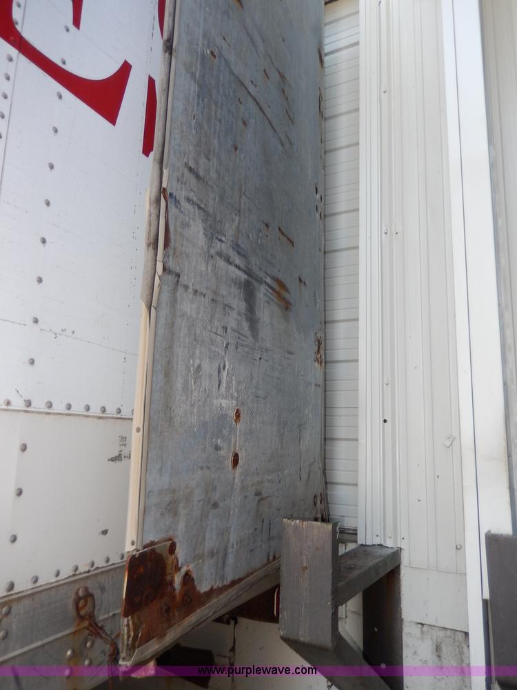 image for item I4424 1986 Fruehauf 48' dry van trailer