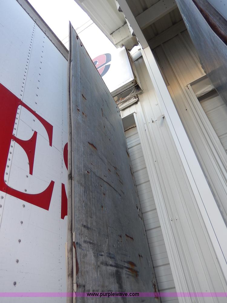 image for item I4424 1986 Fruehauf 48' dry van trailer