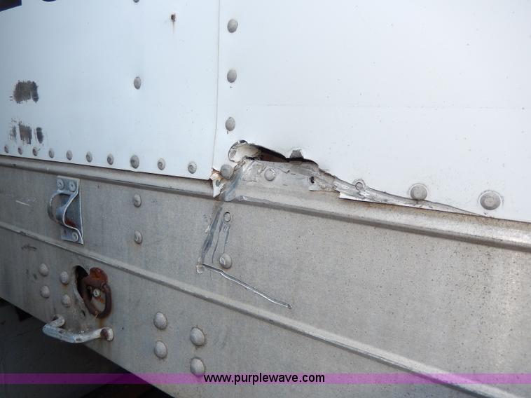 image for item I4424 1986 Fruehauf 48' dry van trailer