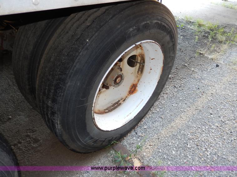 image for item I4425 1995 Dorsey AIDT-LS 53' dry van trailer