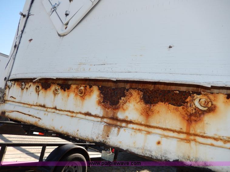 image for item I4426 1984 Monon 45' dry van trailer