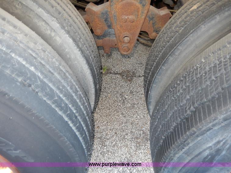 image for item I4426 1984 Monon 45' dry van trailer