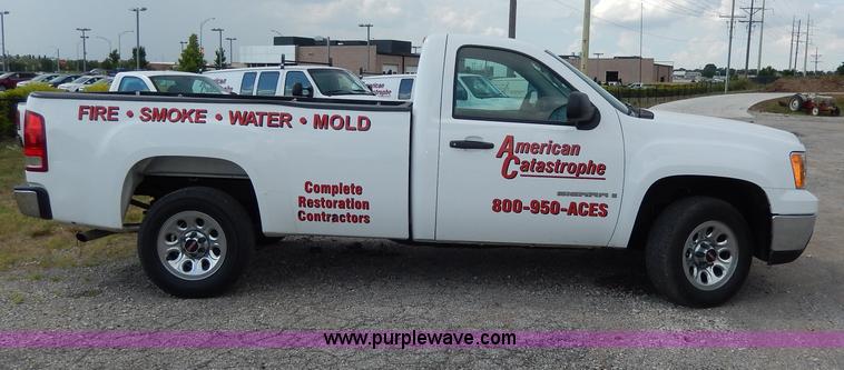 image for item I4431 2008 GMC Sierra 1500 pickup truck