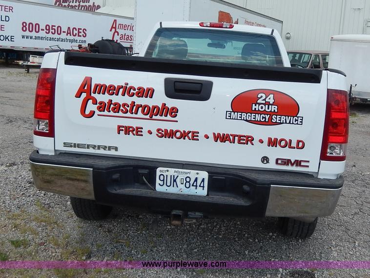 image for item I4431 2008 GMC Sierra 1500 pickup truck