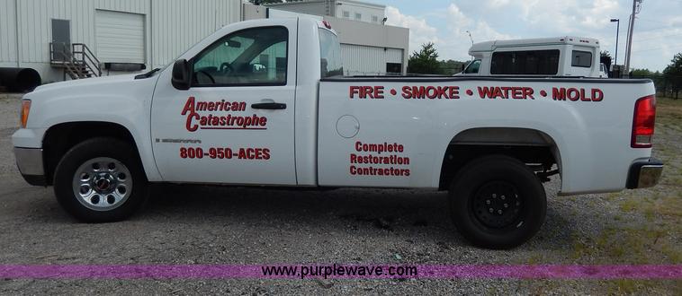 image for item I4431 2008 GMC Sierra 1500 pickup truck