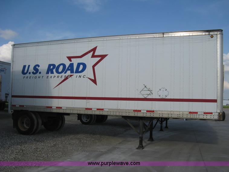 image for item D8289 1995 Wabash 28' dry van trailer