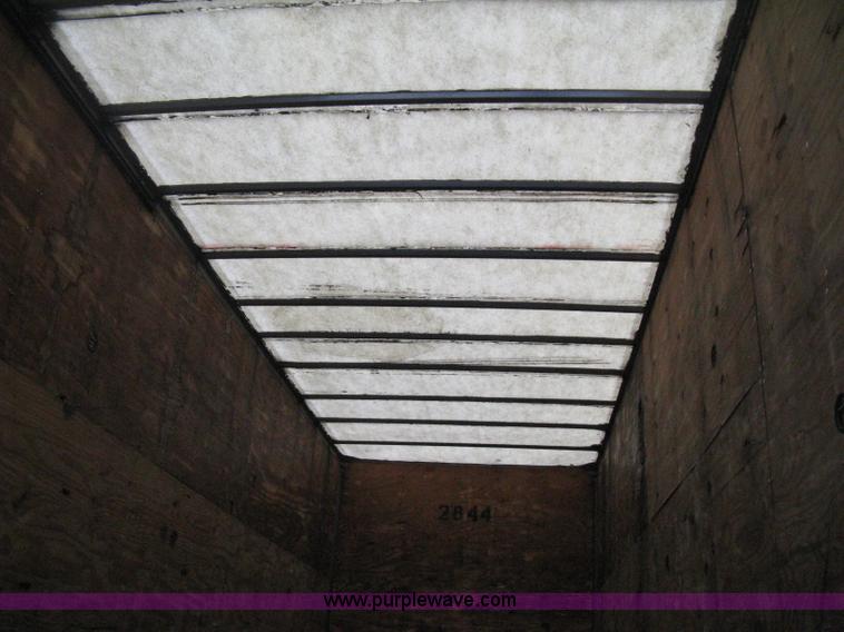 image for item D8289 1995 Wabash 28' dry van trailer