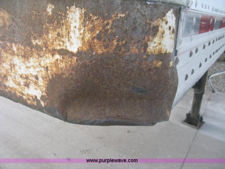 image for item D8289 1995 Wabash 28' dry van trailer